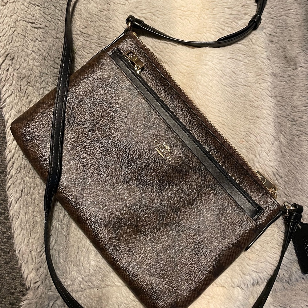 Coach crossbody with separate pouch